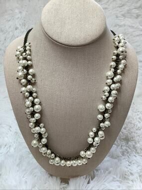J CREW Chunky Twisted Pearl Cluster Statement Necklace Wedding Bridal A1-23